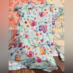 girls size 6 Posh Peanut mermaid pajamas barely worn